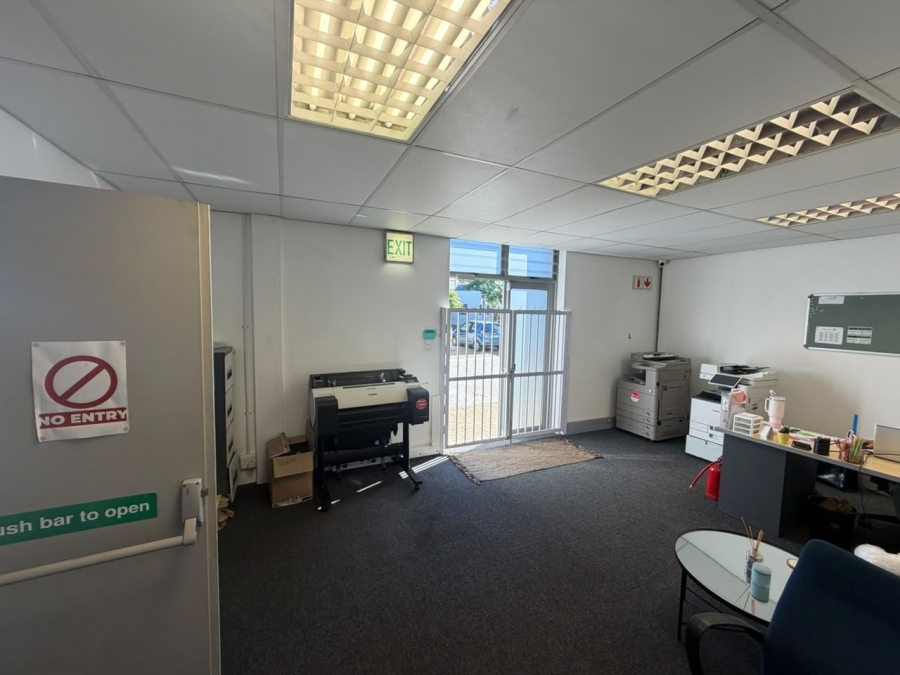 To Let Commercial Property for Rent in Brackenfell Central Western Cape